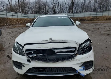 2019 Mercedes-Benz E 300 4Matic z USA, uszkodzony, nr VIN WDDZF4KB3KA606665